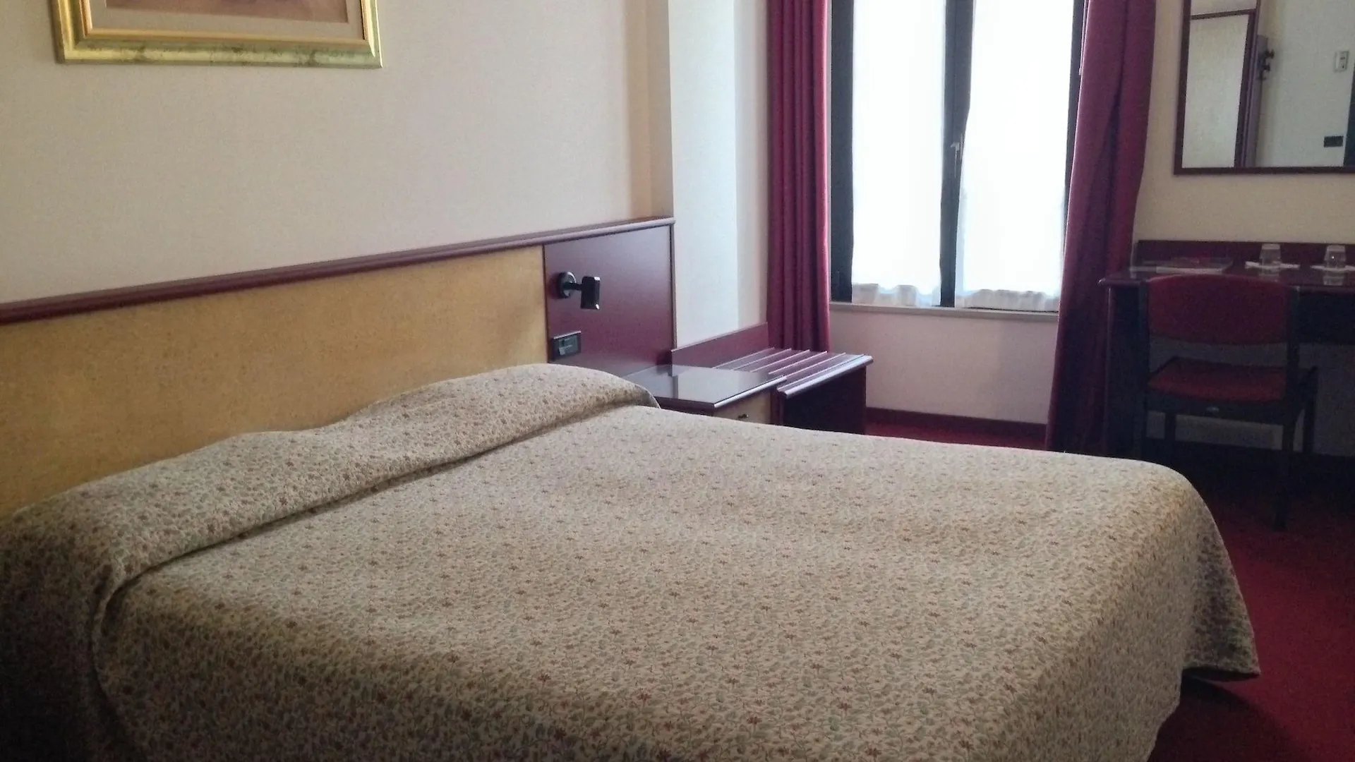 Hotel Plaza Desenzano del Garda