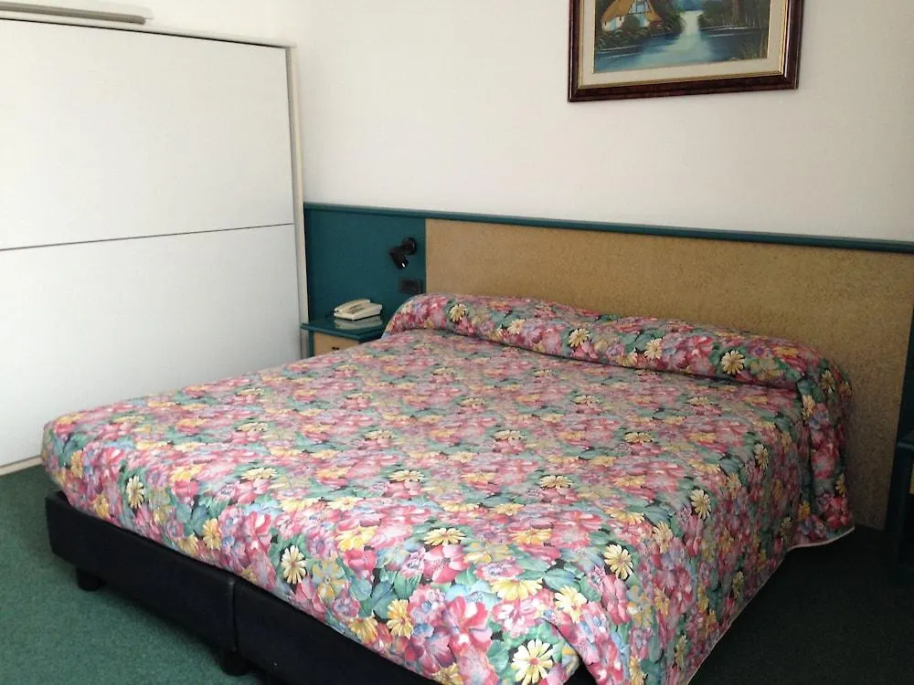 ***  Hotel Plaza Desenzano del Garda Italien