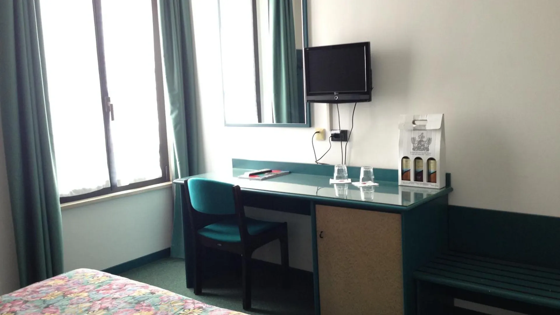 Hotel Plaza Desenzano del Garda 3*,  Italien
